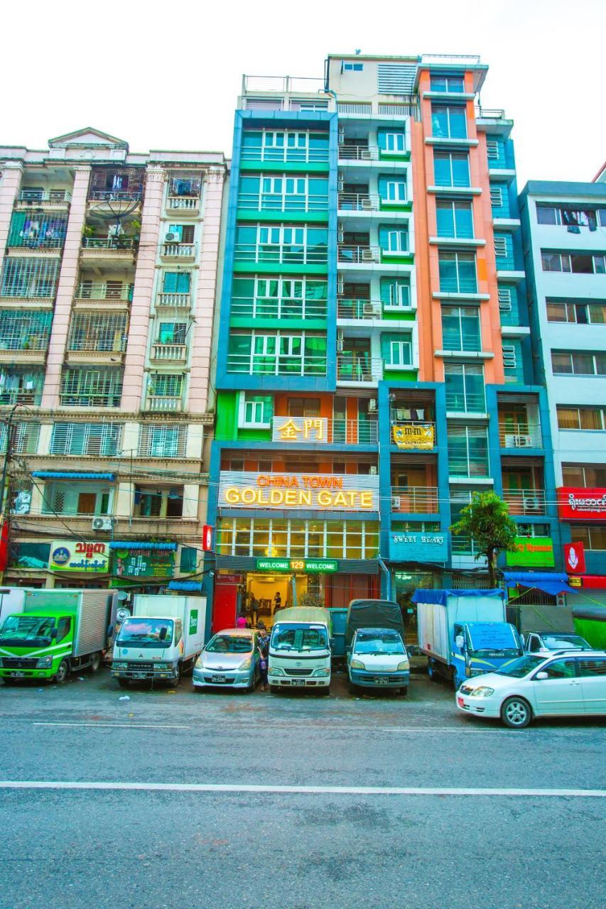 Golden Gate China Town Hotel Yangon Esterno foto