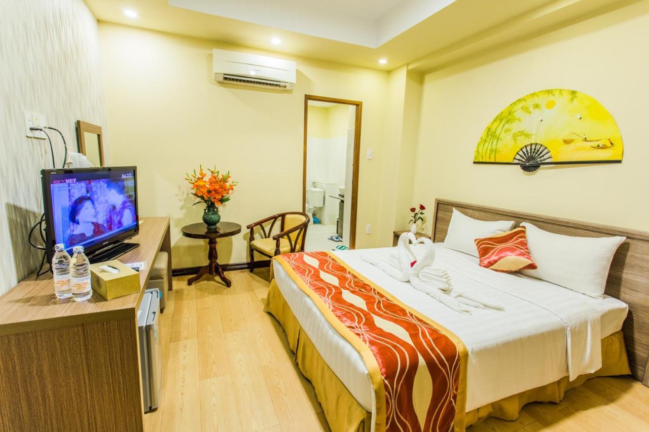 Golden Gate China Town Hotel Yangon Esterno foto